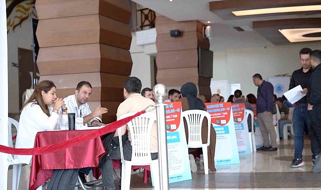 'Tuzla Kariyer ve İstihdam Buluşmaları'nın 40'ıncısı yoğun katılımla gerçekleşti