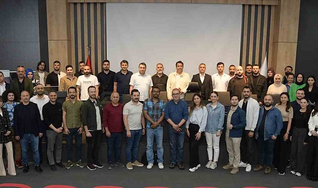 'Uygulamalı Dış Ticaret Eğitimi'nde sertifika heyecanı