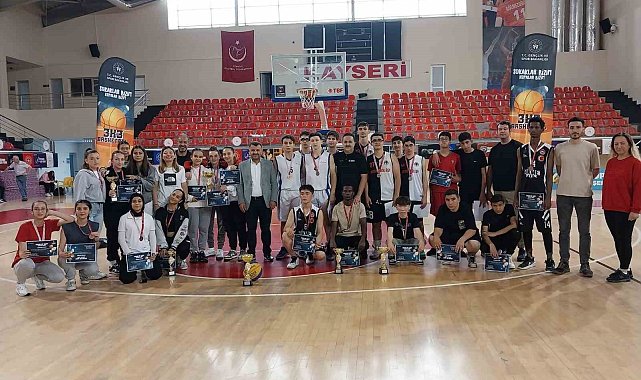 3x3 GençlikKupası'nda kupalar sahibini buldu