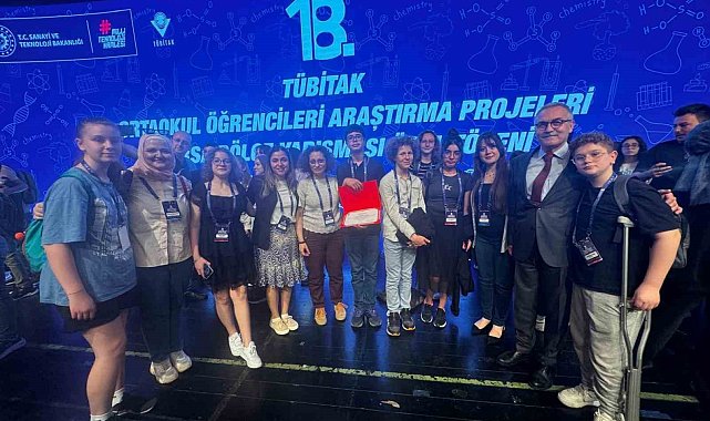 4 proje ekibi başarılara imza attı