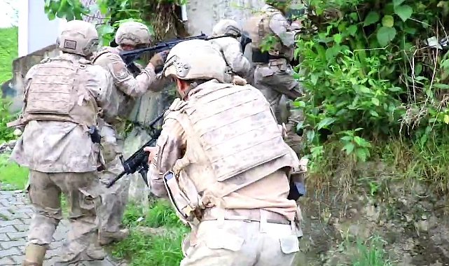 4 yıldır aranan hükümlü gizli bölmede saklanırken yakalandı