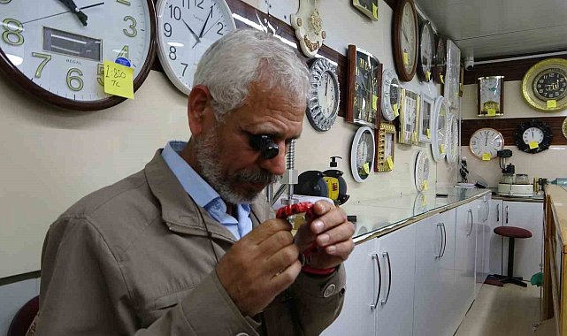 45 yıldır zamana ayar veriyor