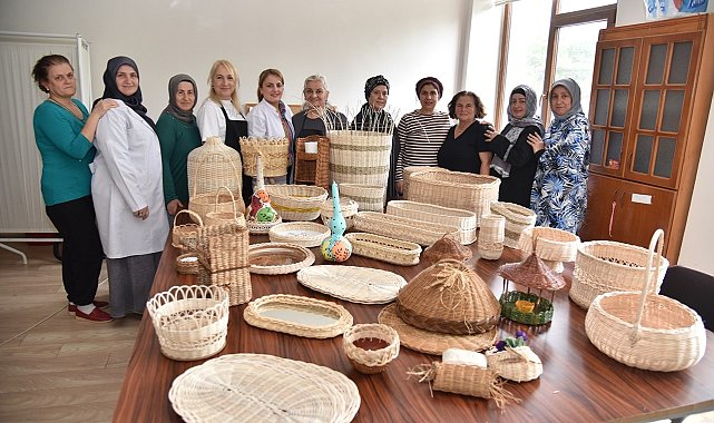 5 bin yıllık geçmişi olan sepet örücülüğü sanata dönüştü