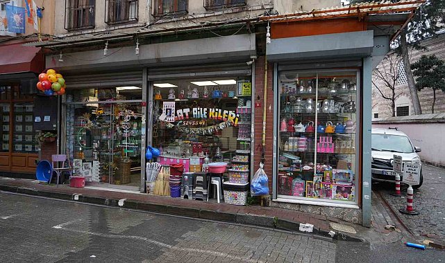 65 yıldır süpermarketlere karşı mahalle bakkalı