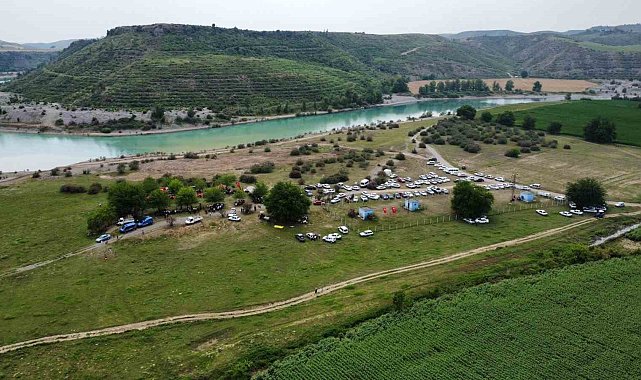 Adanalı muhtar mahalleli kaynaşsın istedi, ilk vaadini gerçekleştirdi