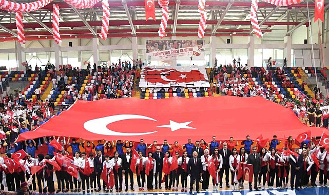 Adıyaman'da 19 Mayıs coşkuyla kutlandı