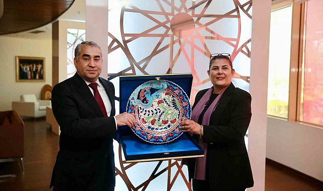 ADÜ Rektörü Kent, 440 gün sonra Aydın Büyükşehir Belediyesi'ni ziyaret etti