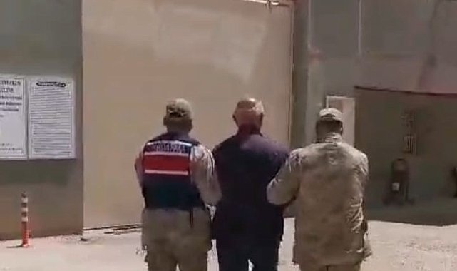 Ağrı'da 2 firari yakalandı