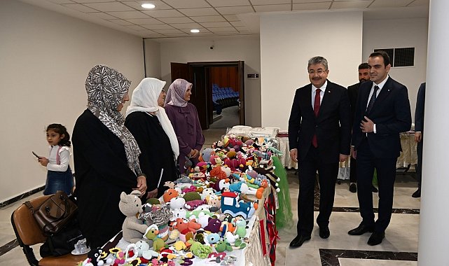 Aile Destek Merkezi Projesi kursiyerlerinden dönem sonu sergisi