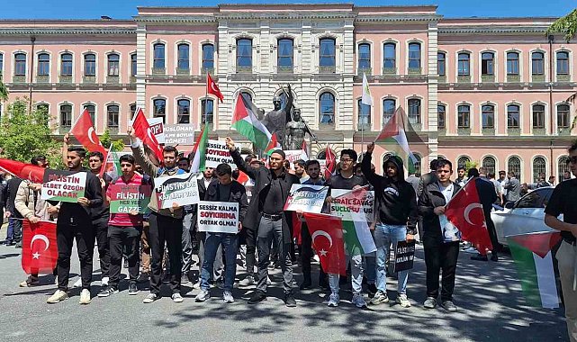 AK Parti İstanbul Gençlik Kolları'ndan Filistin'e destek yürüyüşü