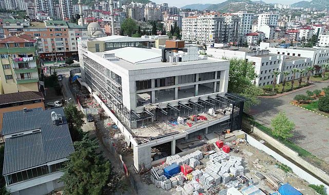 Akçaabat Kültür Merkezi inşaatında sona gelindi