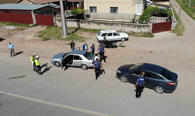 Aksaray polisi şok uygulamalarla denetimde