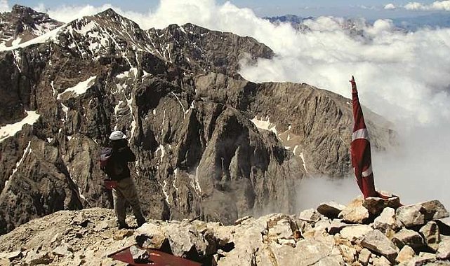 Aladağlar ve Bolkar Dağları'nda Fotoğraf Yarışması yapılacak