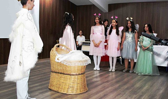 Alaşehirliler tiyatroya doydu