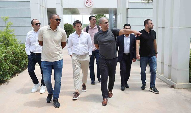 Alex de Souza Antalyaspor'un tesislerini gezdi