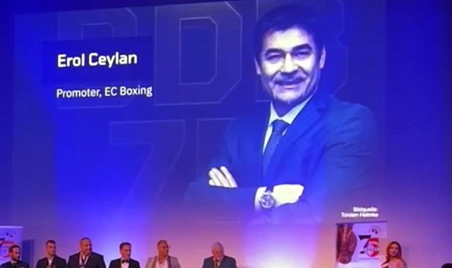 Alman boksuna damga vuran iki Türk'e anlamlı ödül