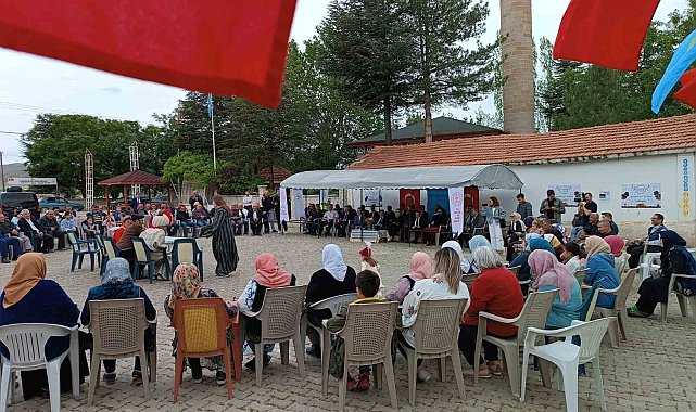 Altay Köyü'nde Orta Oyunu Gösterisi ve Atölyesi gerçekleştirildi
