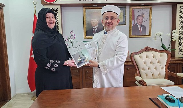 Amerikalı kadın Bayburt'ta Müslüman olup Kübra ismini aldı
