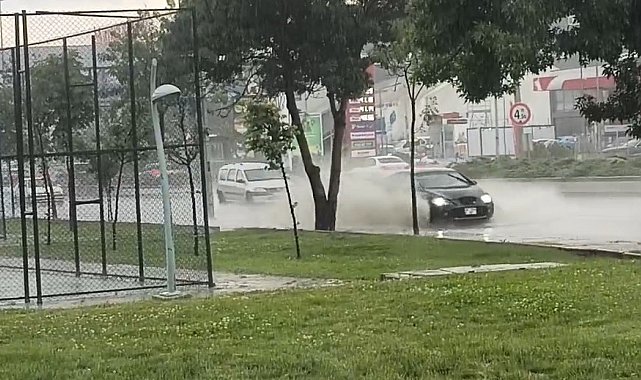 Ankara Yenimahalle'de yağmur etkili olmaya başladı