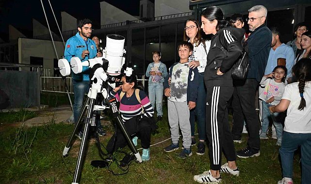 Antalya, Bilim Merkezi'nden dünyanın uydusunu gözlemledi