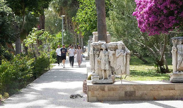 Antalya'da 'Müzeler Günü'nde ziyaretçi birincisi Olympos Antik Kenti oldu
