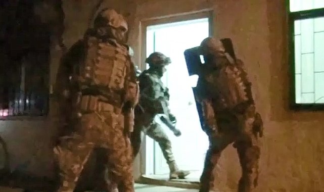 Antalya'da 5,8 milyon liralık tütün dolandırıcılığına 8 gözaltı