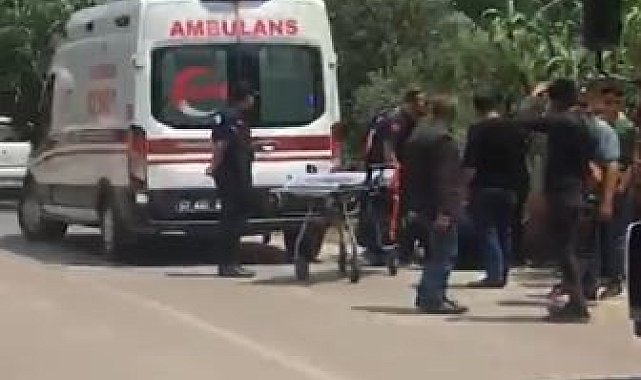 Antalya&#039;da motosiklet şarampole uçtu: 2 yaralı