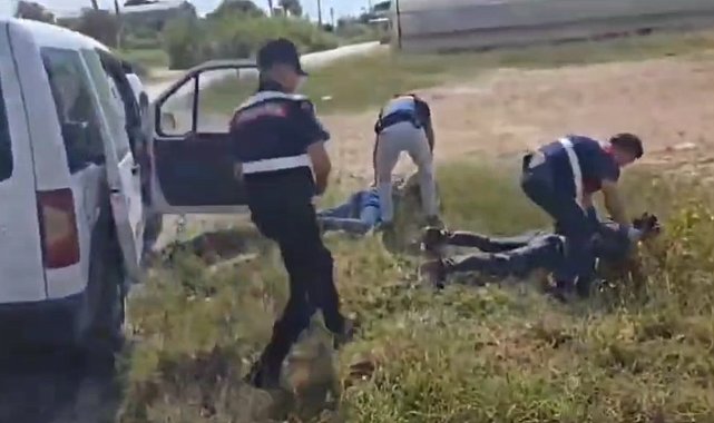 Antalya'da ruhsatsız tabanca operasyonu: 3 gözaltı