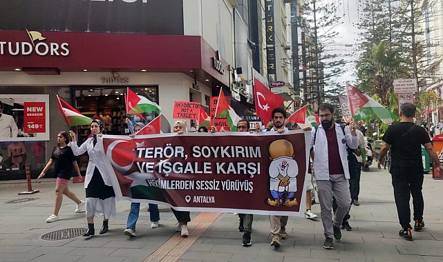 Antalyalı hekimlerden Filistin için 'Sessiz Yürüyüş'