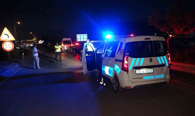 Aracına çarpıp kaçan ehliyetsiz ve alkollü sürücüyü 500 metre takip edip yakaladı