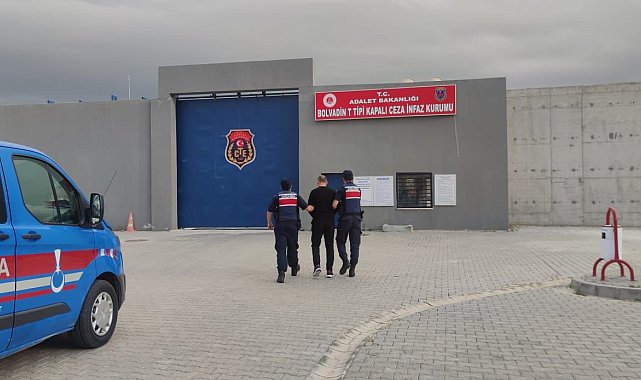 Aranan şahıs saklandığı köyde yakalandı