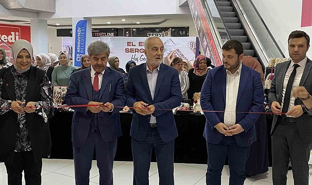 Arnavutköy Belediyesi'nden anneler gününe özel el emeği sergisi