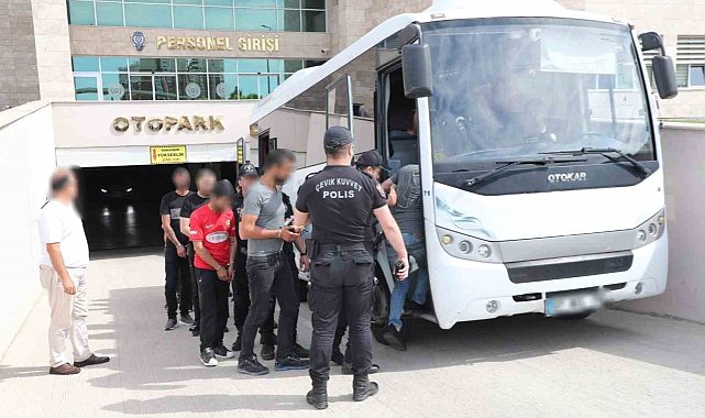 Asayiş ve diğer suçlardan aranan 160 kişiye eş zamanlı operasyon