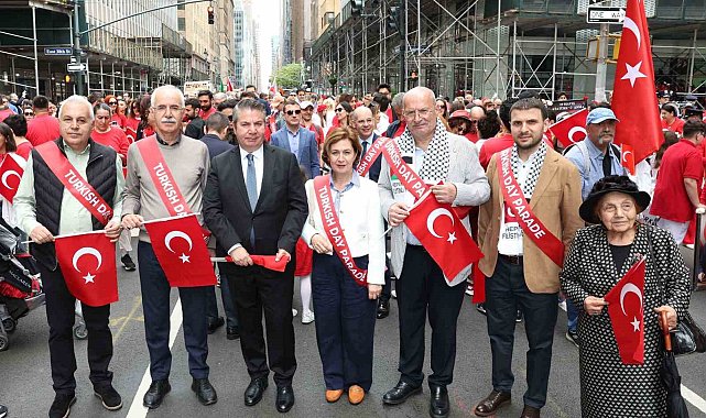 Ato Başkanı Baran, 41. Geleneksel New York Türk Günü Yürüyüşü'ne katıldı