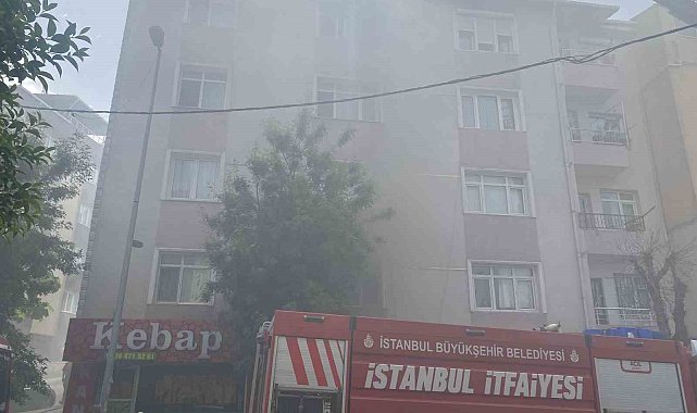 Avcılar'da korkutan baca yangını