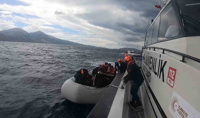 Aydın'da 15 düzensiz göçmen kurtarıldı