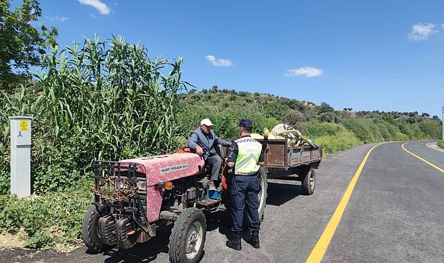 Aydın'da traktör sürücüleri bilgilendirdi