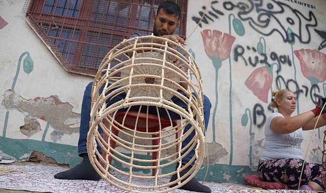Aydın'daki mahalle sanat okulu gibi çalışıyor