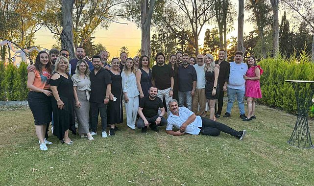 Aydınlı kuaförler şovlarıyla hünerlerini sergiledi