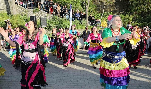 Baharın gelişi Mudanya'da coşkuyla kutlandı
