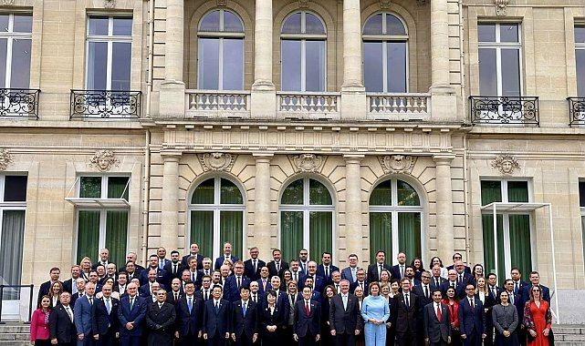 Bakan Bolat ve Bakan Şimşek, Paris'te 2024 OECD Bakanlar Toplantısı'na katıldı