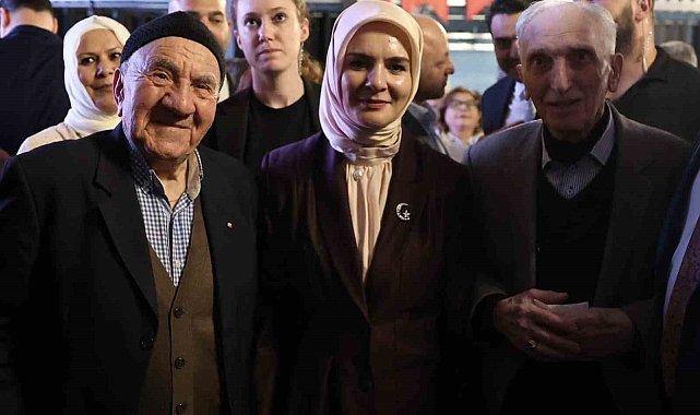 Bakan Göktaş, Belçika'da "Kuşaktan Kuşağa Belçika'daki Türk Diasporasının 60. Yıl Programı"na katıldı
