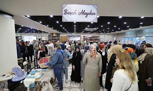 BAKMER geleneksel yıl sonu sergisi Zerre'den İnci'ye görücüye çıktı