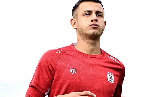 Bartuğ Elmaz, Sivasspor'a veda etti