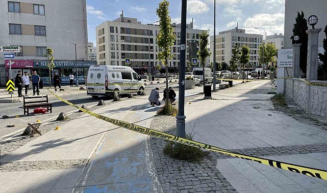 Başakşehir'de silahlı saldırı: 1'i ağır 2 yaralı