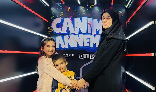 Başakşehirli çocuklardan annelerine 3 boyutlu sürpriz