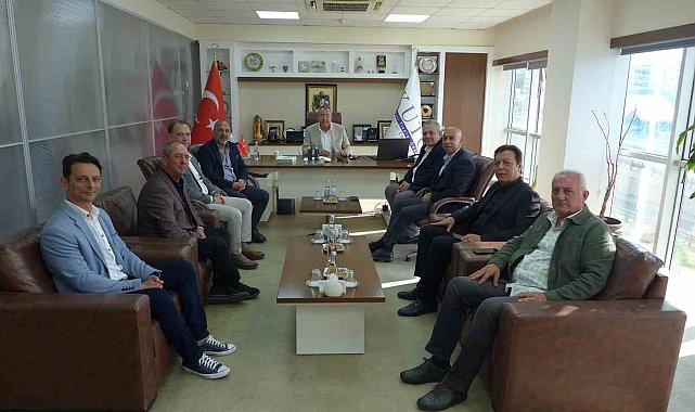 Başkan Akdoğan, İzmir'den gelen misafirlerini ağırladı