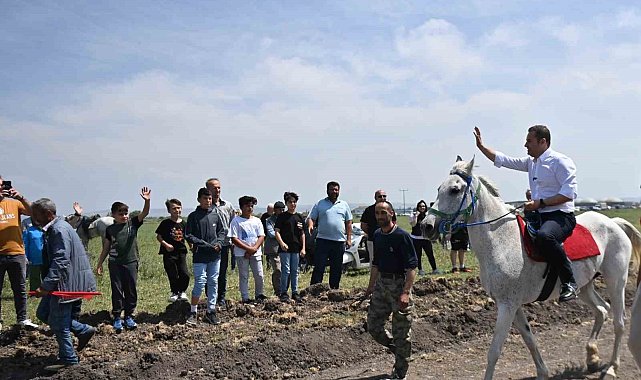 Başkan Akın, hayırlarda vatandaşlarla bir araya geldi