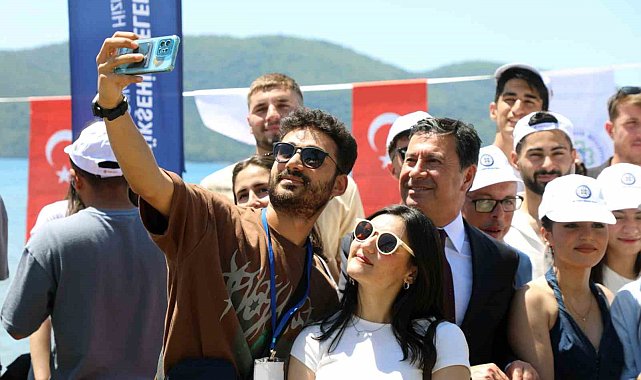 Başkan Aras, "19 Mayıs Atatürk'ün doğum günüm dediği tarihtir"