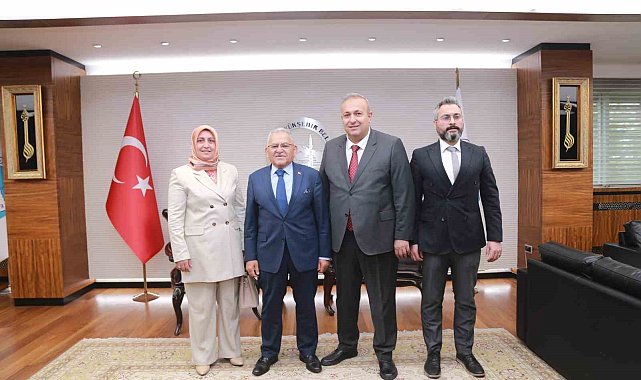 Başkan Büyükkılıç'a Vakıf Haftası ziyareti